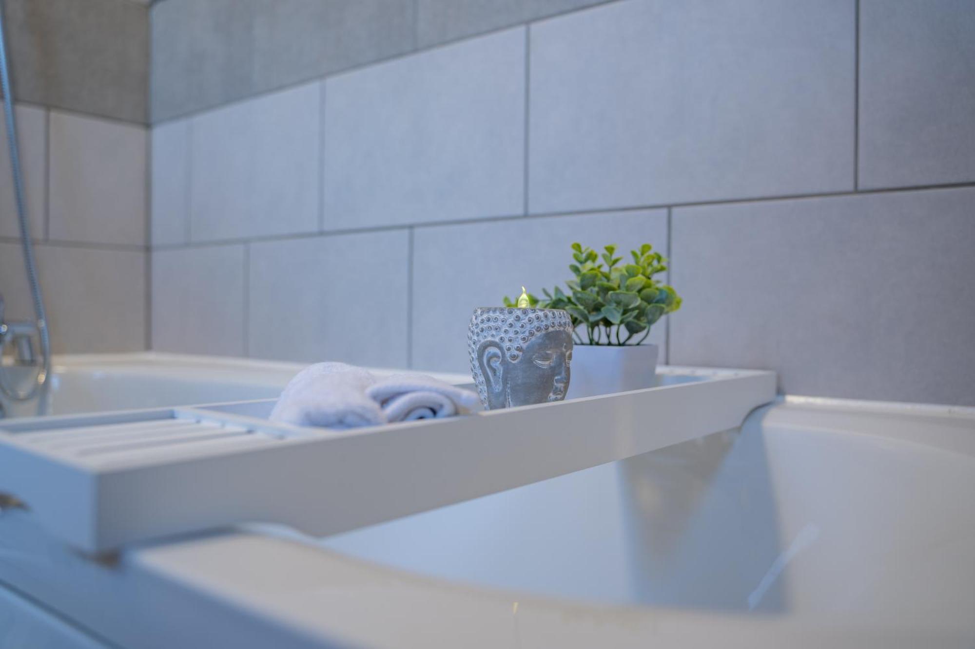 Stayzed E - Ng7 Free Wifi, Parking, Stylish House Near City Centre - Great For Tourists, Families, Contractors & Long Stays Nottingham Ngoại thất bức ảnh